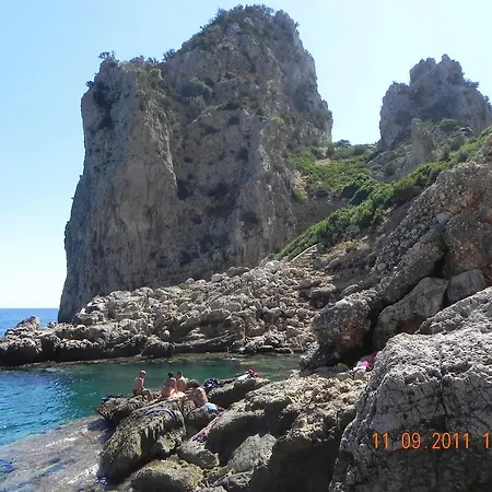 Mare2 Sardinia B&B 카데두