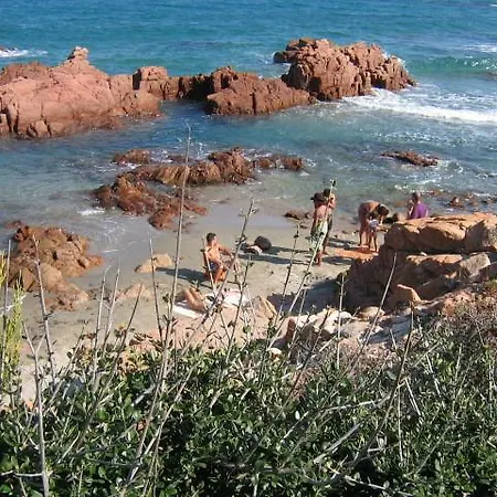 Mare2 Sardinia B&B 카데두